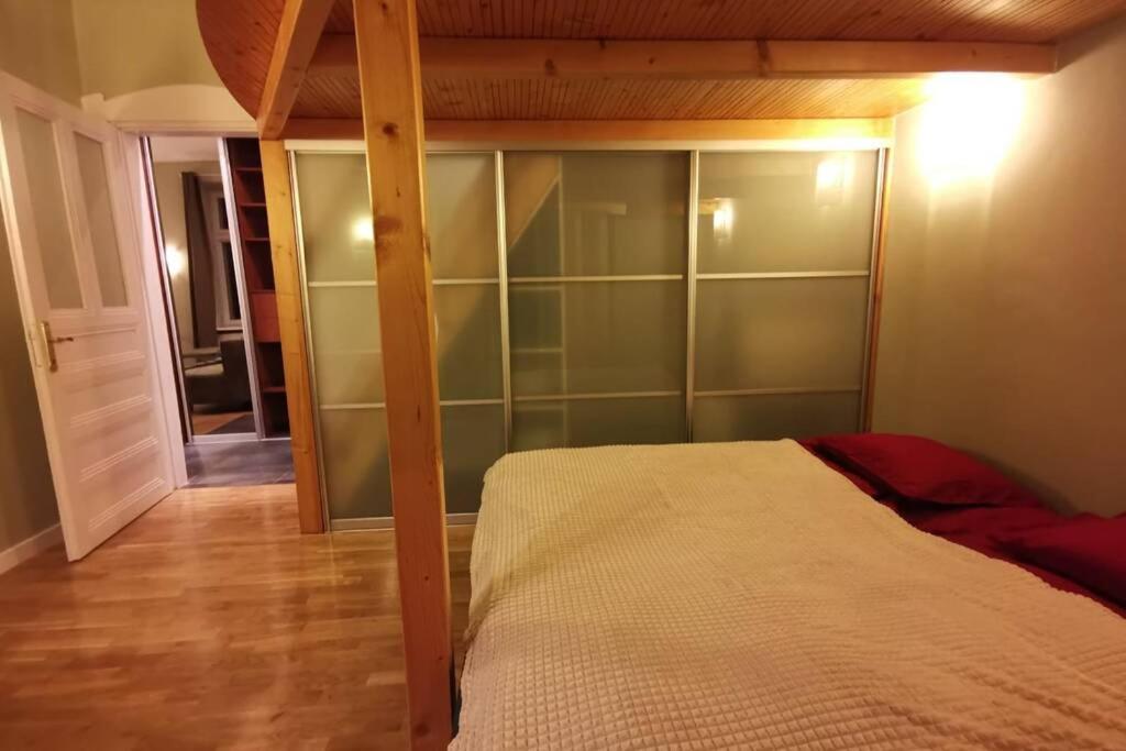 Bright&Comfy Apt -Few Min To Main Square クラクフ エクステリア 写真