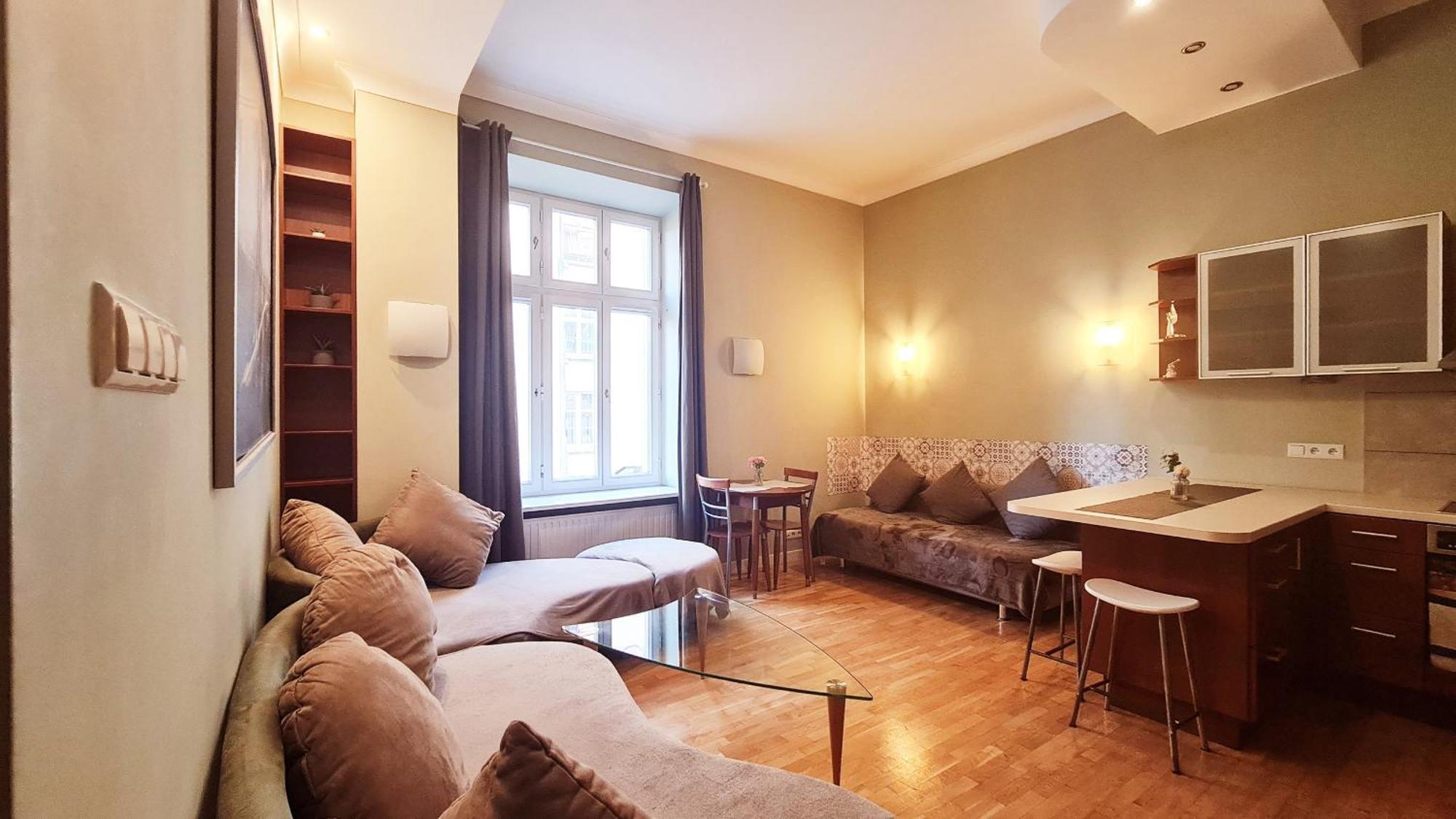 Bright&Comfy Apt -Few Min To Main Square クラクフ エクステリア 写真